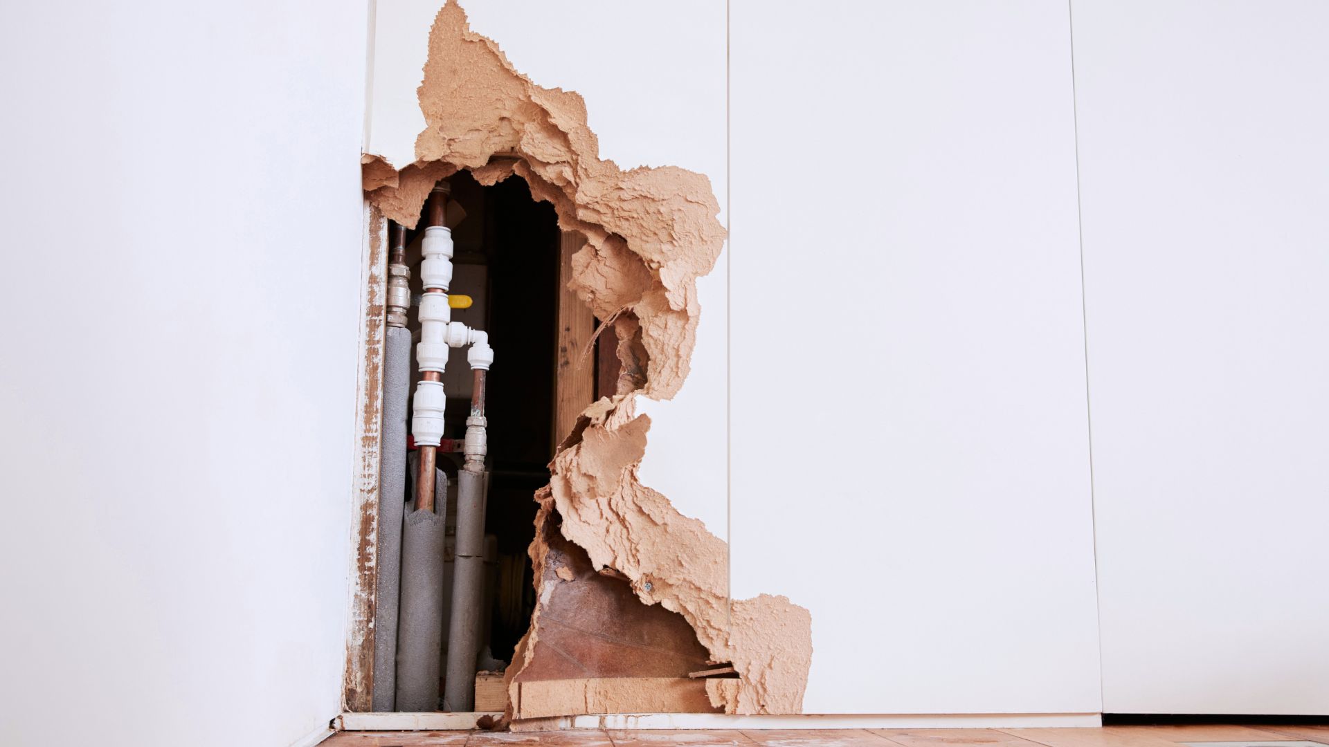 Ursachen für Rohrbruch - InstallTech Kundendienst